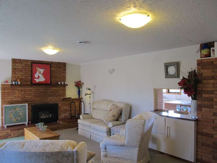 8 Blackmore Crescent Alexandra_5