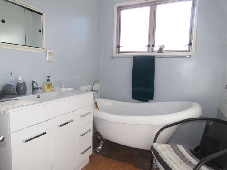 34 Shiel Street Reefton_6