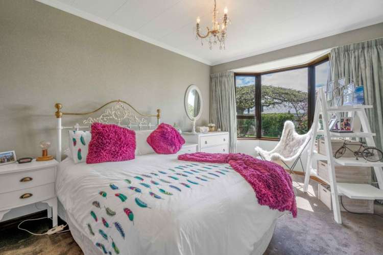 779 Queens Drive Waikiwi_19