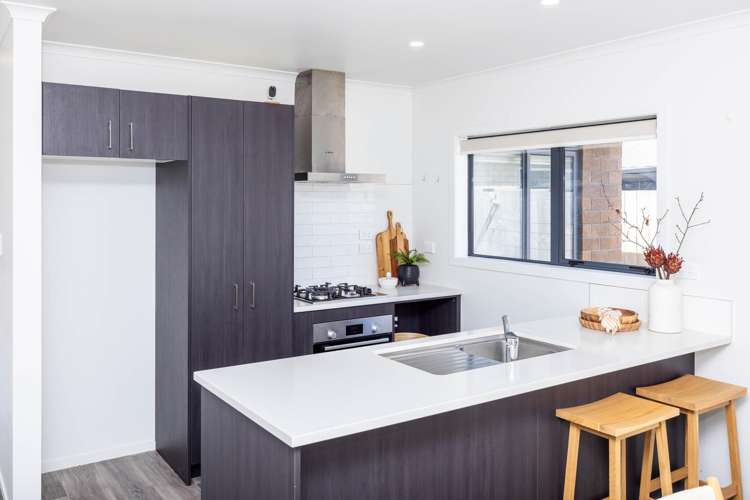 1/82 Bruce Avenue Glenview_5