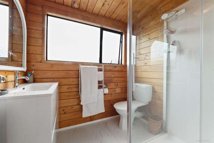 15 Tirohunga Drive Henderson_13