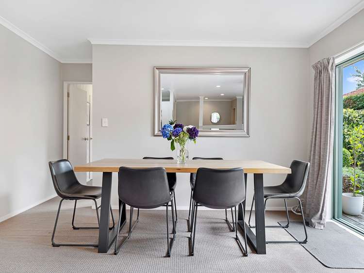 51 Basley road Owhata_12