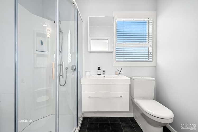 71 Holdsworth Avenue Trentham_11