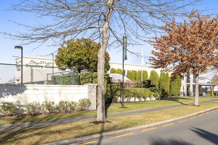 2 Applefield Court Northwood_21