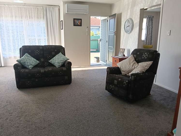 2/304 Nelson Street South Hastings_3