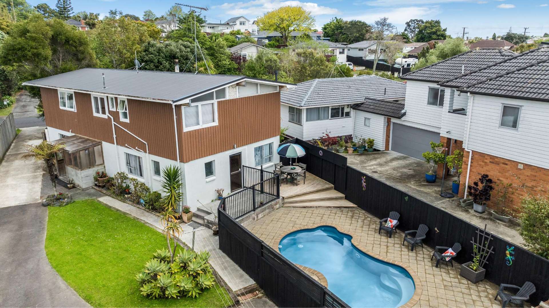 12 Finlow Drive Te Atatu South_0