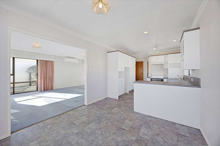 11 Towai Street_5