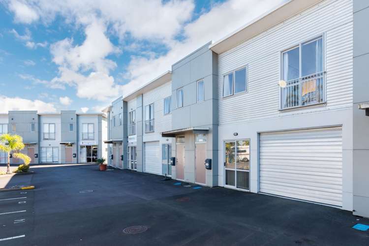 15/15 Bishop Lenihan Place East Tamaki_1