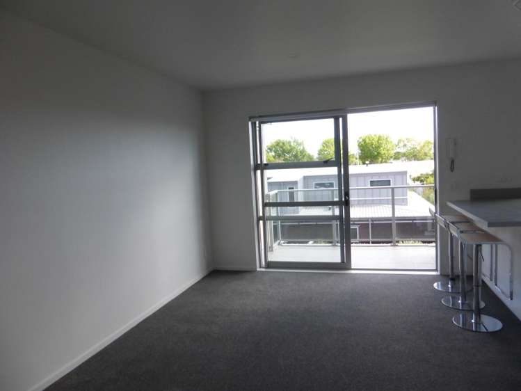 B12/101 Caledonian Road St. Albans_4