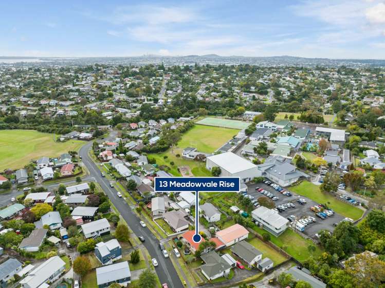 13 Meadowvale Rise Titirangi_13