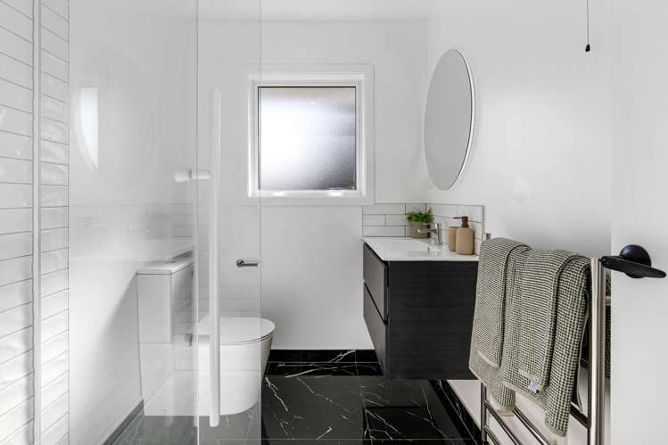 1/320 Memorial Avenue_2