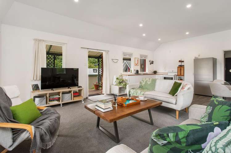 12 Fleur Lane Akaroa_3