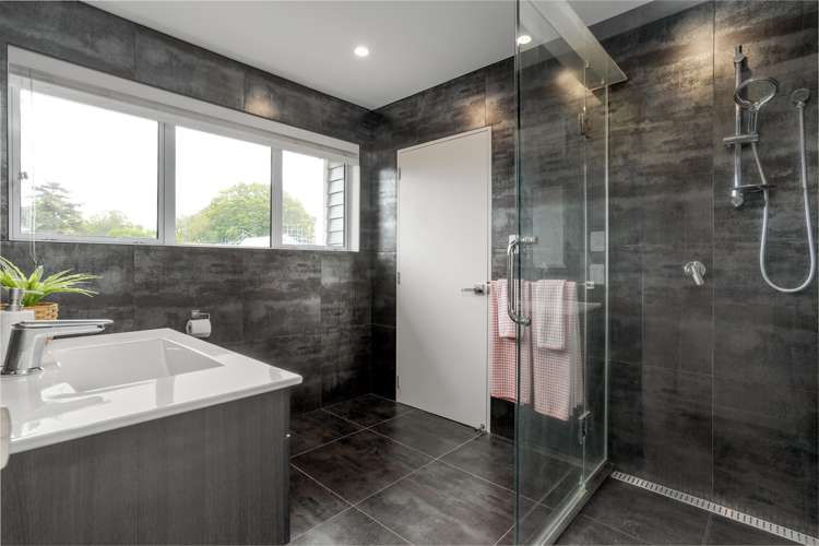 144 Idris Road Strowan_13