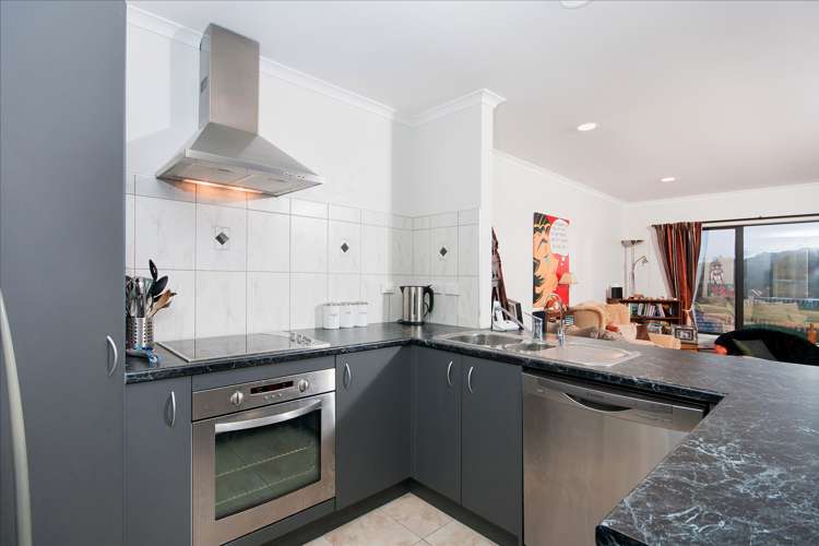 38/19 Glencarron Place Bethlehem_7