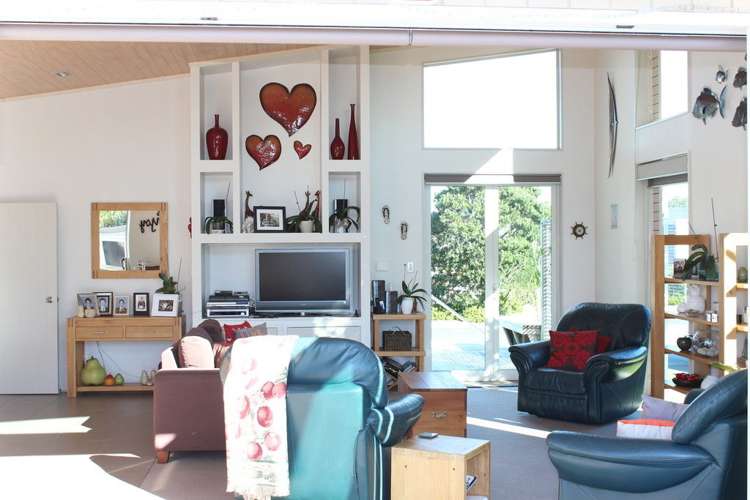 156 Sands Crescent Matarangi_5