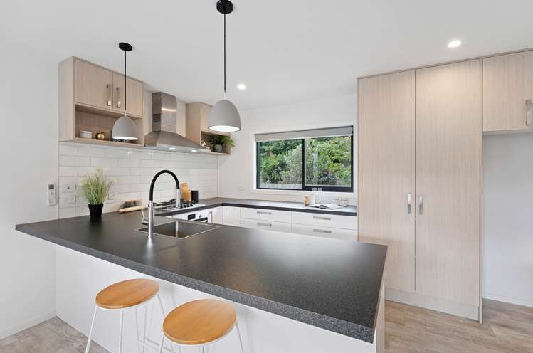 24b Ocean Road Paraparaumu Beach_10