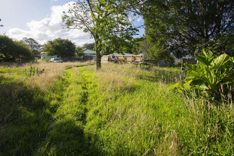 39 Cook Street Tolaga Bay_13