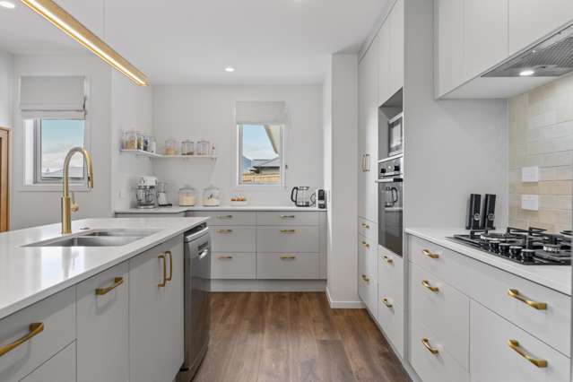 16 Makomako Crescent Wharewaka_2
