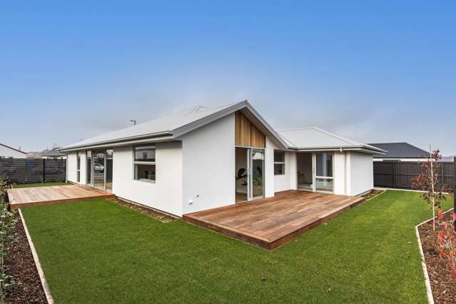 66 Whitehorn Drive Lincoln_1