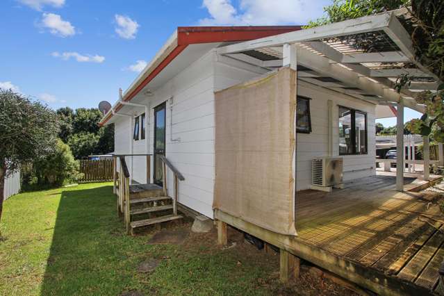 17a Leaming Place Clarks Beach_1