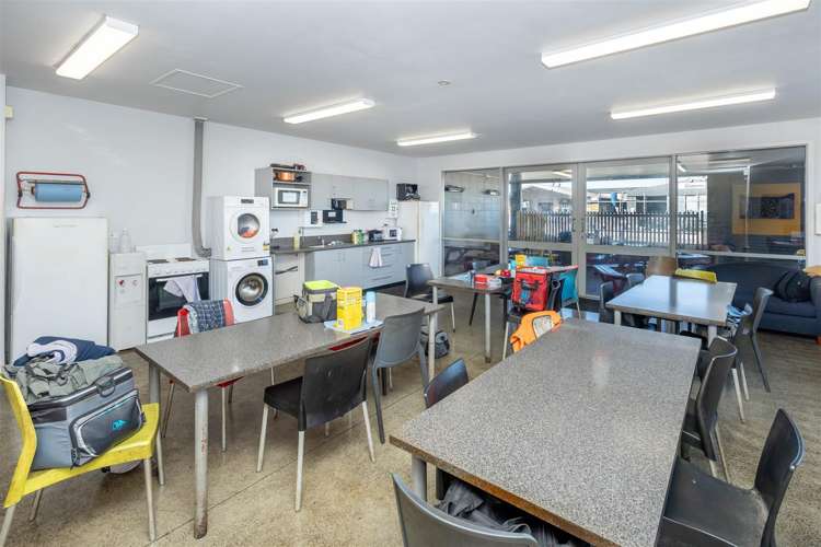 14 & 14A Manchester Place Te Rapa_14