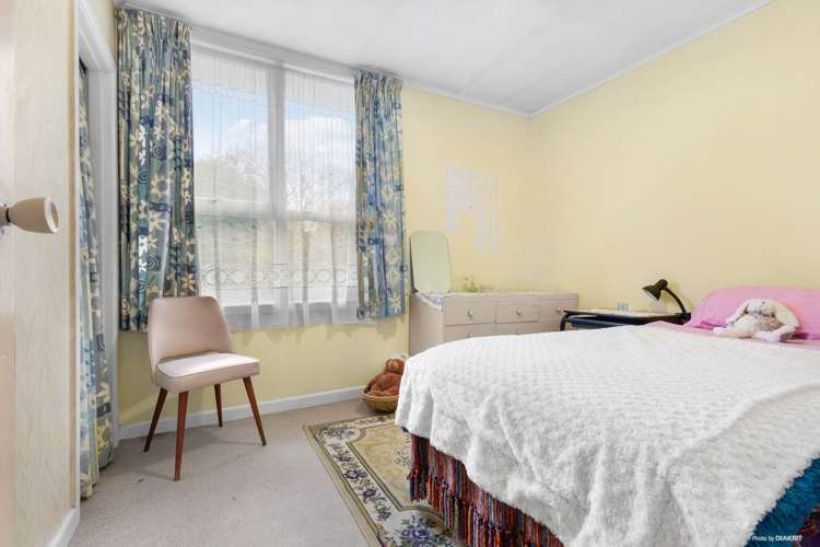 32 Barbary Avenue Kelston_11