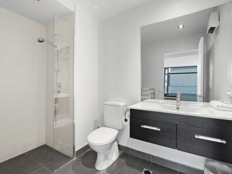 38h Lomond Crescent Queenstown_11