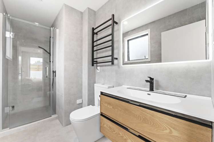 1/258 Lake Road Hauraki_12