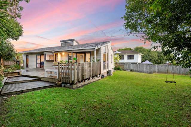 Sweet Single Level - Location - Land - Value!