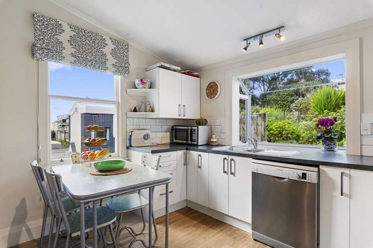 1 Pitarua Street Thorndon_8