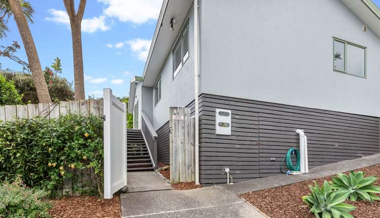 91a Woodglen Road Glen Eden_13