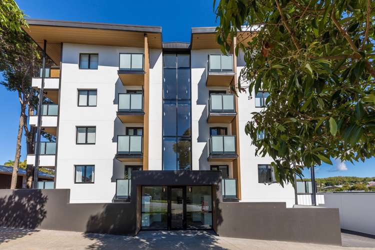 2J/250 Richmond Road_2