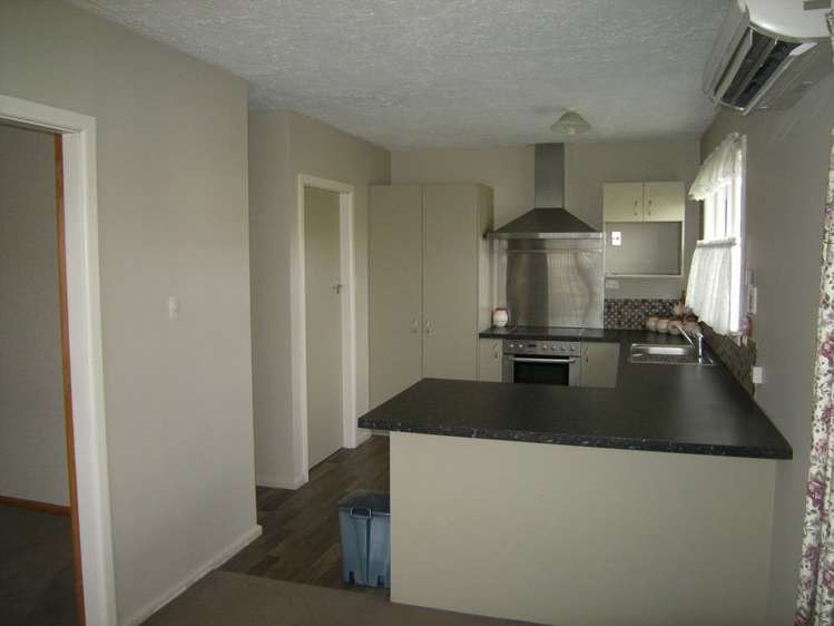 11 Kathleen Crescent Hornby_6