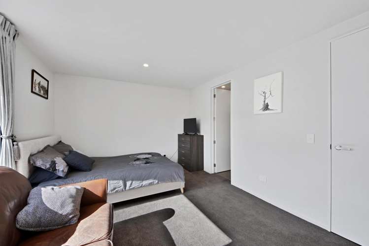 6/24 Dampier Street Woolston_20