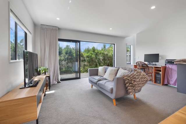 23e Chippendale Crescent Birkdale_4