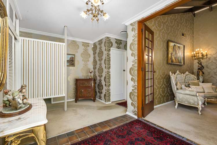 2 Golf Road Heretaunga_1