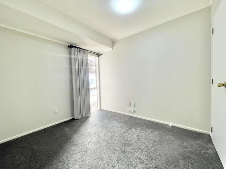 26 Dale Road 11428_7
