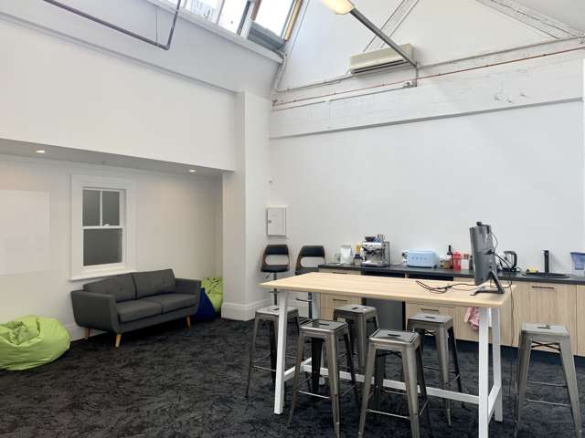 Unit 2C/128 St Georges Bay Road Parnell_2