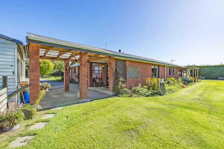 32 Warrens Road Darfield_16