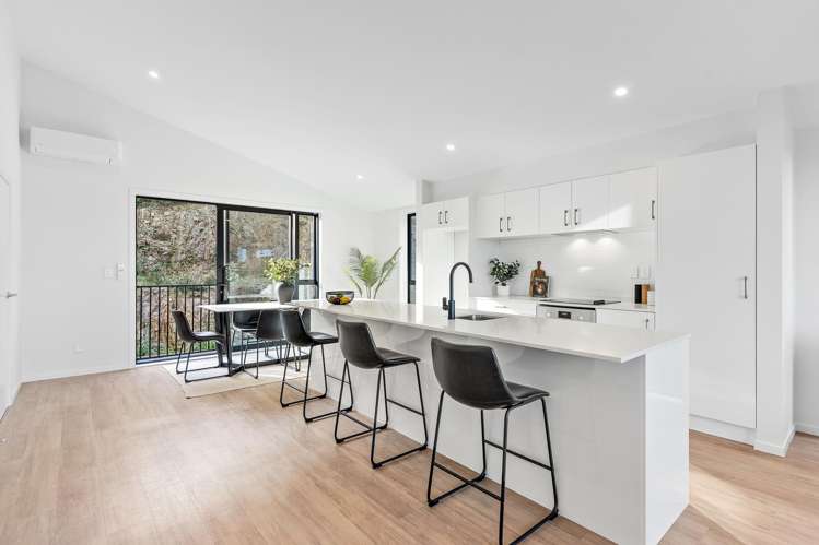 9 Stockden Place Karori_16