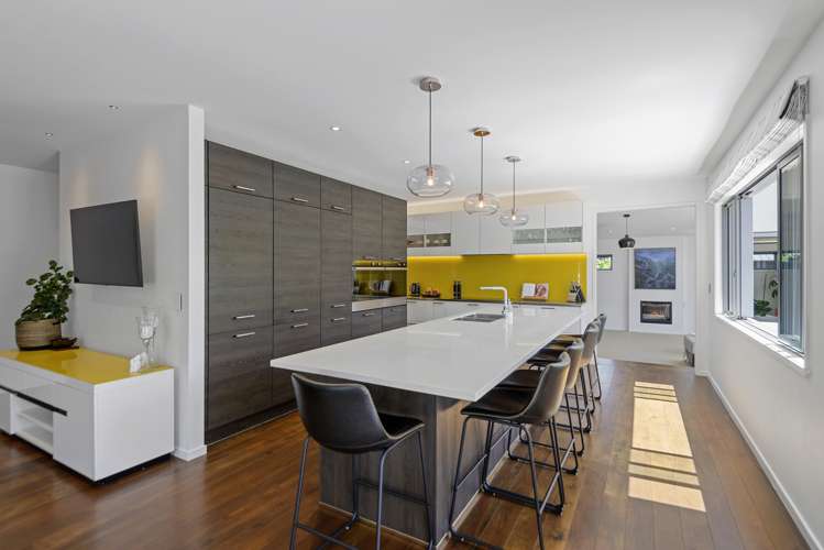 10 Horseshoe Lake Road Burwood_11