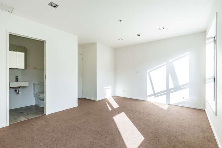 121/57 Mahuhu Crescent Auckland Central_13