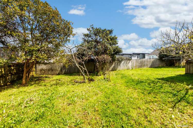 3196 Great North Road New Lynn_14