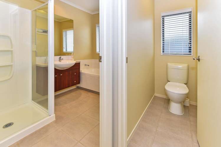 3 Belfry Place Wattle Downs_23