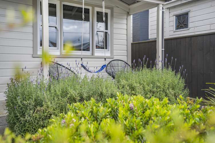 37 Bolton Street Petone_28