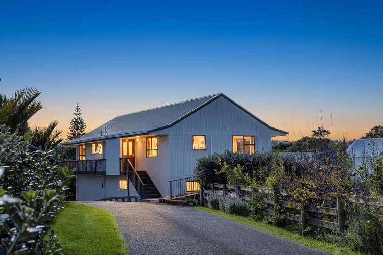 41 Barrier View Road Leigh_4