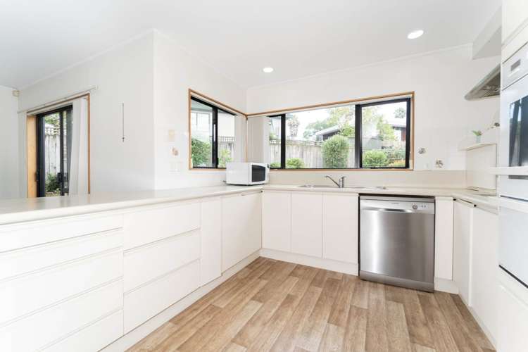 15 Saint Lucia Place Unsworth Heights_10