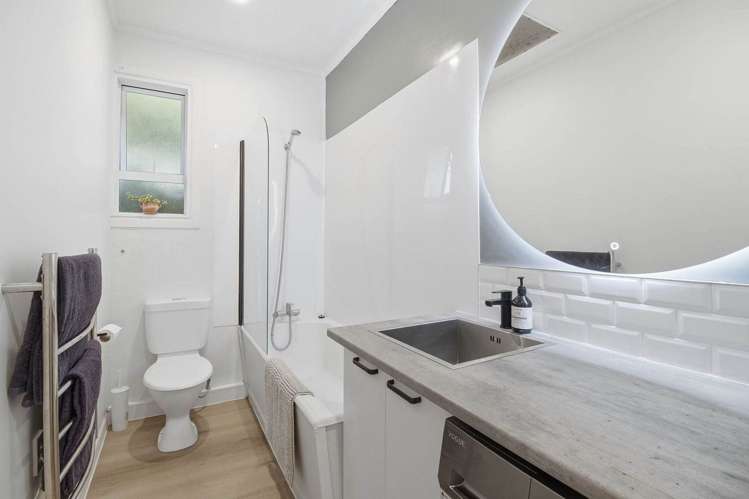 3/9 August Place Greenlane_3