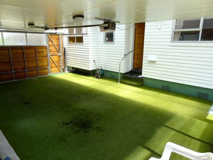 27 Fairlands Avenue Waterview_11