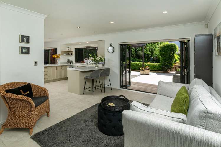 3 Admirals Court Drive Greenhithe_5